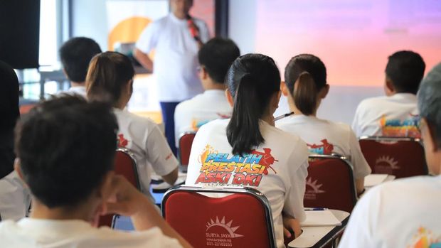 Akademi Seni Beladiri Karate Indonesia (ASKI) Jakarta menggelar kegiatan Sertifikasi Pelatih Prestasi ASKI Jakarta 2025, Minggu (19/10/2025)