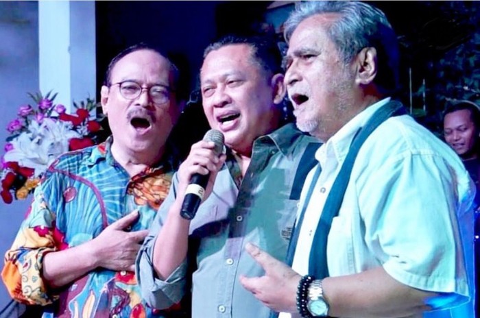 Anggota Komisi III DPR RI sekaligus Ketua MPR RI ke-15 dan Wakil Ketua Umum Partai Golkar, Bambang Soesatyo (Bamsoet) mengapresiasi peluncuran buku Autobiografi Eros Djarot dan Apa Kata Sahabat yang merangkum perjalanan panjang seorang tokoh lintas zaman Eros Djarot.