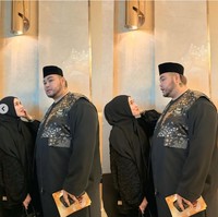 Kedekatan Ayu dan Ivan Gunawan juga tak kalah curi atensi. Banyak yang menyebut keduanya tampak serasi dan cocok. Foto: Instagram/@ayutingting92