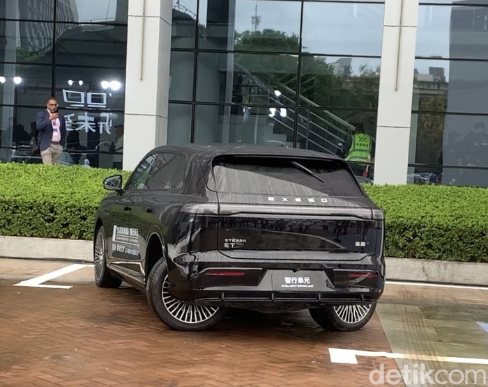 Exeed Sterra ET, Mobil Chery yang Bisa Jalan Miring seperti Kepiting
