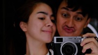 Felicya mengunggah selfie bareng Caesar Hito sebagai suami yang mendukungnya melakukan prosedur LAMS. Foto: Instagram @felicyangelista_