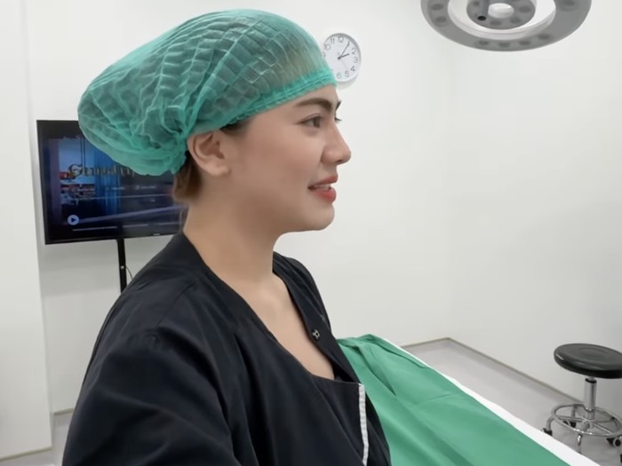 Felicya Angelista Felicya Angelista perihatkan kondisi tubuh setelah melakukan prosedur LAMS.