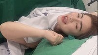 Ini adalah keputusan besar dan tidak boleh sembarangan. Aku melakukan banyak research, kata Felicya Angelista dan memperlihatkan proses body scan untuk melihat lemak pada tubuhnya, dilihat dari unggahannya, Senin (20/10/2025). Foto: Instagram @felicyangelista_