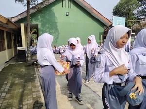 Menengok Gerakan Poe Ibu di SMK Sukabumi