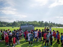 Kembangkan Talenta Pesepakbola Muda, Gojek X Bali United Gelar Coaching Clinic