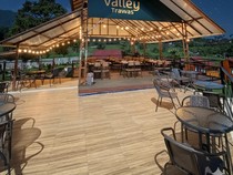 Mau Ngopi di Tengah Sawah dan Gunung? Coba Hidden Valley Trawas