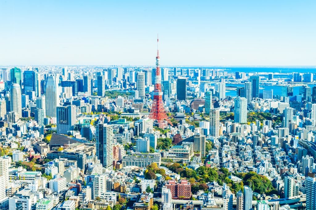Ilustrasi deretan gedung perkantoran di Tokyo. (Dok. Freepik)