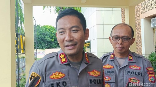 Kapolres Lombok Tengah, AKBP Eko Yusmiarto (kiri). (Foto: Edi Suryansyah/detikBali)
