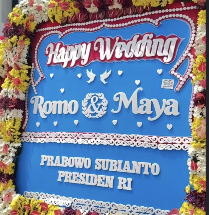 Karangan bunga Presiden Prabowo Subianto untuk pernikahan Wamenag Romo Karangan bunga Presiden Prabowo Subianto untuk pernikahan Wamenag Romo