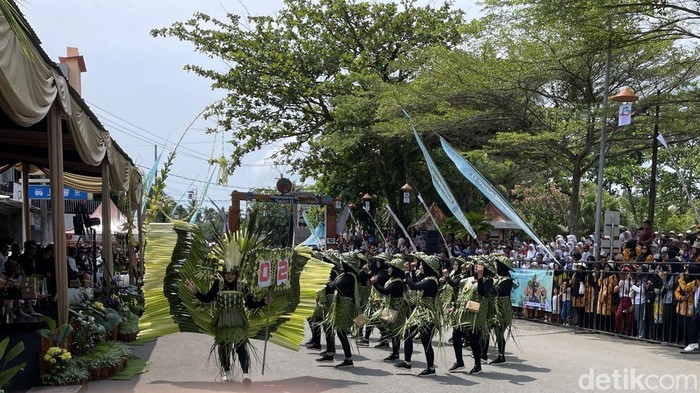 Karnaval Pangandaran Nature 2025 meriahkan Hut ke-13 Tahun Pangandaran