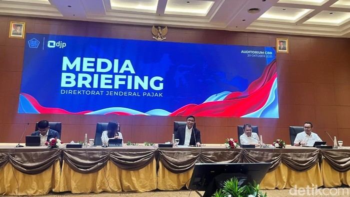 Konferensi pers DJP