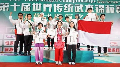 Bangga! KD-Kontingen Wushu Indonesia Kibarkan Merah Putih dan Unjuk Medali