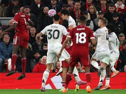 Buktinya, sembilan gol terakhir dicetak di atas menit ke-70. Gol-golnya itu ujung-ujung jadi penyeimbang alias terhindar dari kekalahan atau jadi penentu kemenangan! (REUTERS/Phil Noble)