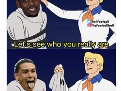 Deretan Meme Isak Dihujat, Maguire Hebat