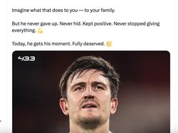 Deretan Meme Isak Dihujat, Maguire Hebat