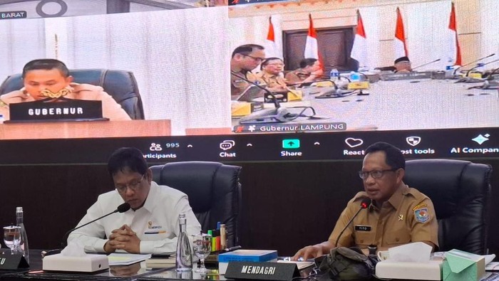 Menteri Keuangan (Menkeu) Purbaya Yudhi Sadewa dan Menteri Dalam Negeri (Mendagri) Tito Karnavian.