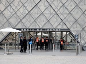 Sindikat Penyalahgunaan Tiket Museum Louvre Ditangkap, Ada Orang Dalam Terlibat