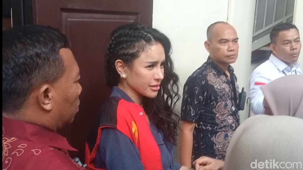 Nikita Mirzani soal Dugaan Main Ponsel di Penjara