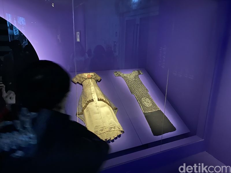 Pameran 'Paul Poiret Fashion is a Feast' di Musee des Arts Decoratifs Paris, Prancis, 26 Juni 2025 - 11 Januari 2025