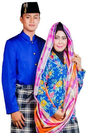 Pangkenang Betedung Tutang pakaian adat Sumbawa NTB. (Foto:sumbawakab.go.id)