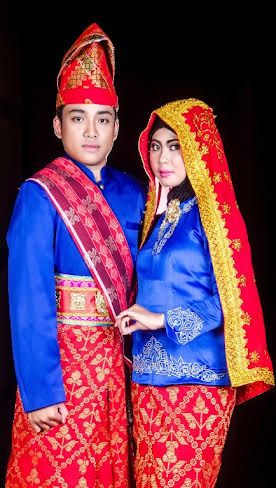 Pangkenang Pajatu Juran pakaian adat Sumbawa NTB.  (Foto:sumbawakab.go.id)