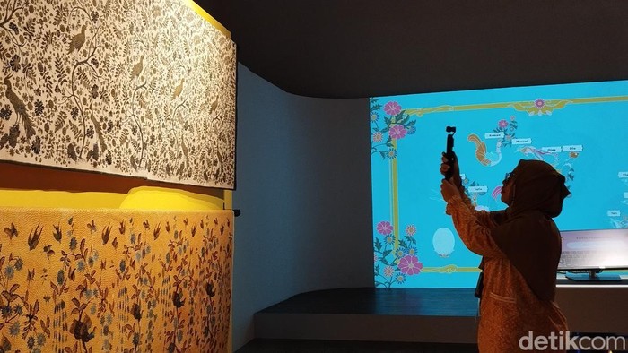 Pembukaan Pameran KukuruYUK! digelar di Museum Batik Indonesia hingga Desember 2025. Pembukaan Pameran KukuruYUK! digelar di Museum Batik Indonesia hingga Desember 2025.