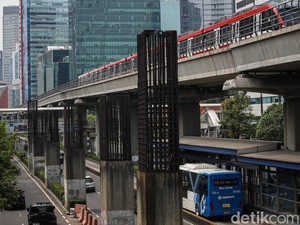 Tidur Pramono Tak Nyenyak gegara Tiang Monorel Mangkrak