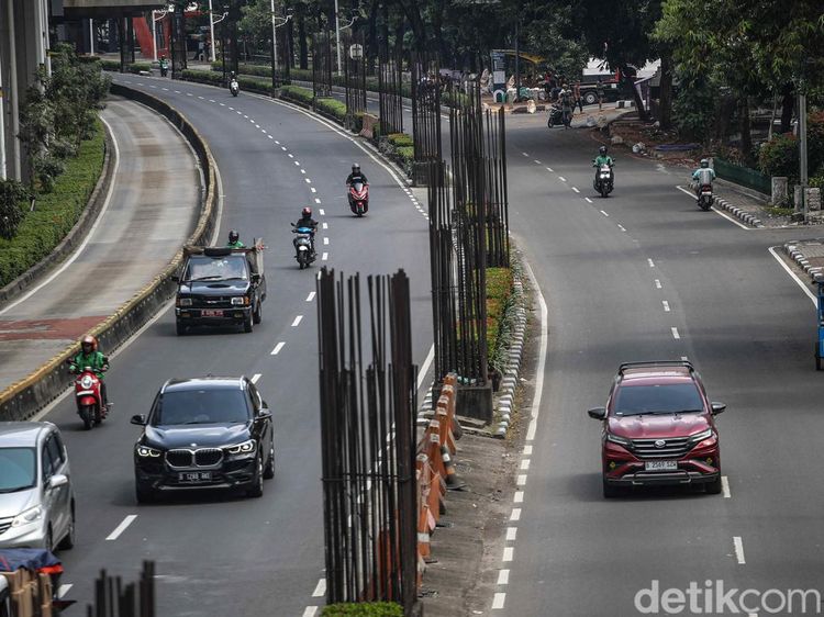 Penampakan Tiang Monorel Mangkrak, Siap Dibongkar Januari 2026