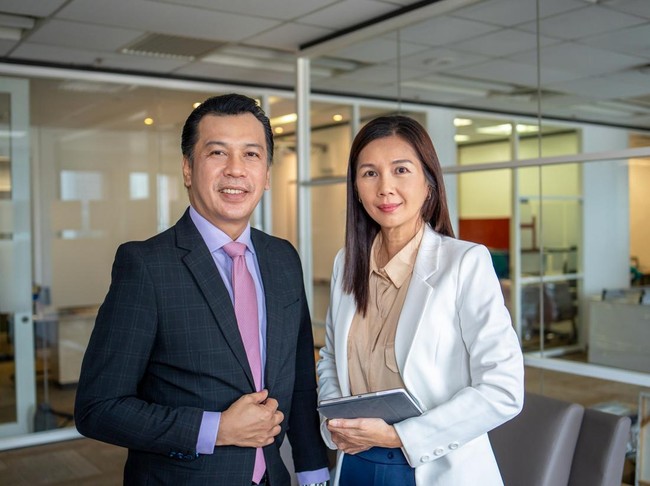 Perbedaan Jas Pria dan Wanita