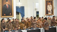 Prabowo menegaskan pertumbuhan ekonomi Indonesia tercatat sekitar 5 persen dengan inflasi terkendali di 2 persen. ANTARA FOTO/Aditya Pradana Putra 