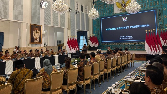 Presiden Prabowo pidato di Sidang Kabinet Paripurna