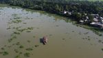Sekolah Perahu Jadi Harapan Anak-Anak di Negeri yang Selalu Terendam
