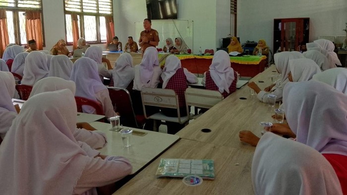 Rapat pihak SMP Negeri Karang Jaya dan Dinas Pendidikan Muratara terkait kasus pembullyan yang viral