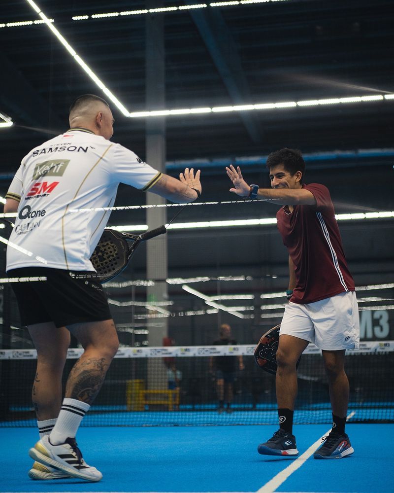 Steven Samson. Pelatih padel asal Indonesia
