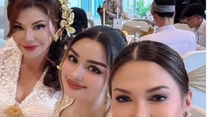 Potret Tamara Bleszynski di Acara Lamaran Anak, Akrab dengan Istri Eks Suami