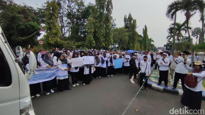 Aksi damai guru honorer di Ciamis Aksi damai guru honorer di Ciamis