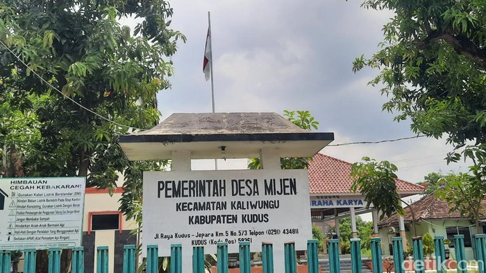 Kantor Desa Mijen Kecamatan Kaliwungu, Kudus, Selasa (21/10/2025).