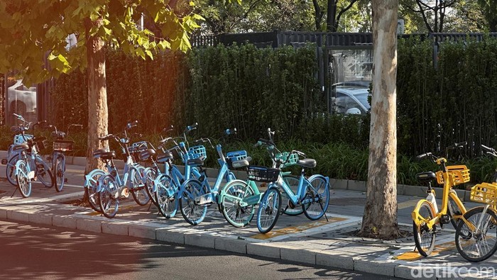 Budaya Naik Sepeda Hidup di Beijing