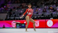 Kejuaraan ini menjadi panggung pertama bagi Salsabila Hadi Pamungkas dan Alarice Mallica Prakoso di level dunia. Sebagai tuan rumah, keduanya berupaya menunjukkan performa terbaik dengan percaya diri.