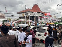 Ada Demo di Gedung DPRD Jatim Arus Lalin Jalan Indrapura Dialihkan