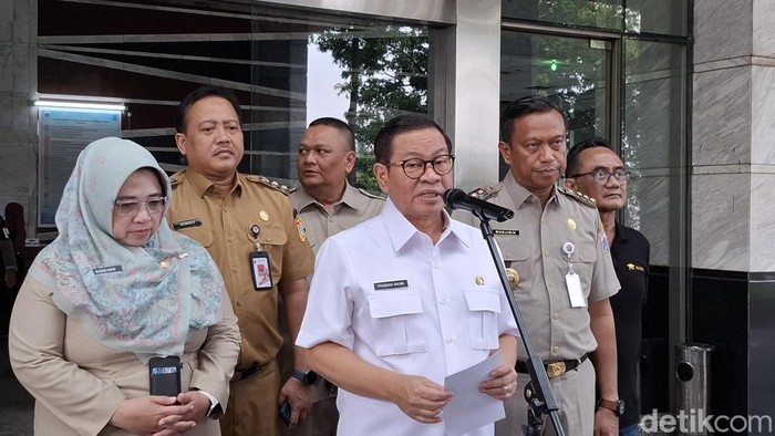 Gubernur DKI Pramono Anung Luncurkan Program Try Out KJP di Jaktim