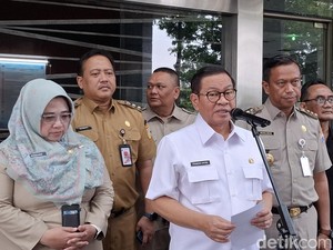 Video Pramono Respons Hujan di Jakarta Mengandung Mikroplastik