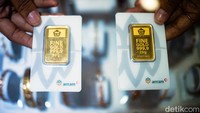 Untuk diketahui, ini merupakan kedua kalinya harga emas naik hingga Rp 78.000 per gram. Sebelumnya, kenaikan harga emas tertinggi hingga Rp 78.000 per gram juga terjadi pada Jumat (17/10).