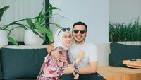 Irish Bella dan suaminya, Haldy Sabri, makin hari makin bahagia. Foto: dok instagram Irish Bella Irish Bella dan suaminya, Haldy Sabri, makin hari makin bahagia. Foto: dok instagram Irish Bella