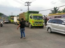 Atasi Macet gegara Truk, Jalan Bojonegara Cilegon Bakal Dilebarkan
