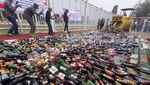 Jutaan Batang Rokok Ilegal dan Ribuan Botol Miras Dimusnahkan di Bogor