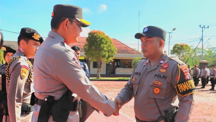 Kapolda Kaltara Irjen Djati Wiyoto Abadhy membeberkan empat peran krusial Perwira Samapta (Pamapta) yang baru diluncurkan pada Selasa (21/10/2025). Pamapta menggantikan nomenklatur Kanit Sentra Pelayanan Kepolisian Terpadu (SPKT) di Kaltara.