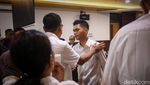 Tangis-Peluk Keluarga untuk Christiano Tarigan Usai Dituntut 2 Tahun Bui