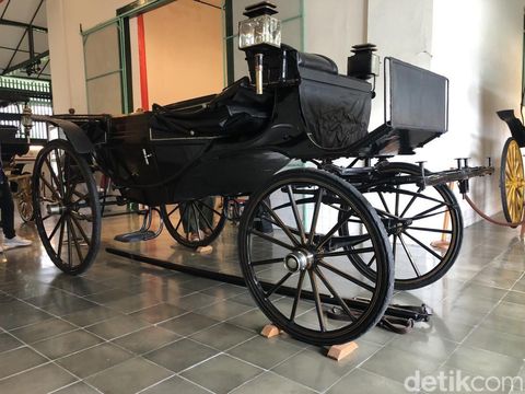 Kereta Kyai Landower di Museum Wahanarata, Jogja, Selasa (21/10/2025).