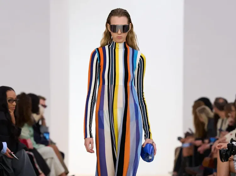 Foto: Loewe Spring 2026, Energi Baru yang Berdenyut dari Gairah Spanyol